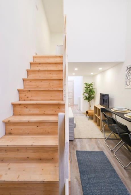 1 Bedroom Flat In Nyar Str., Central Будапеща Екстериор снимка