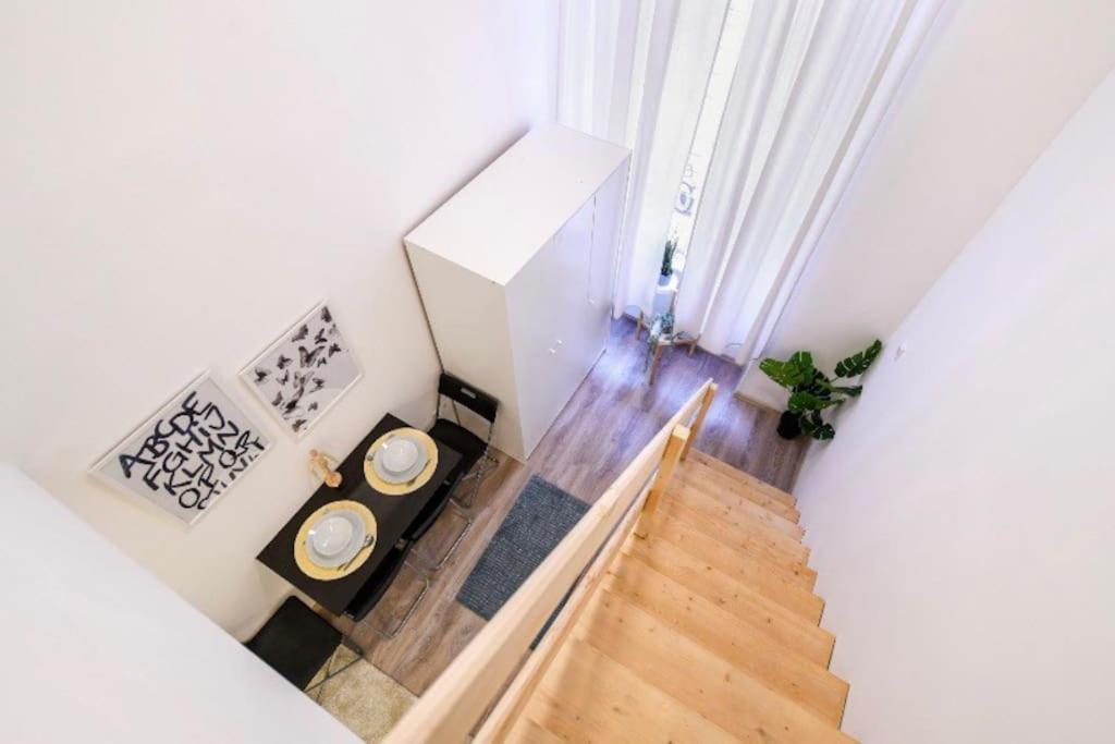 1 Bedroom Flat In Nyar Str., Central Будапеща Екстериор снимка